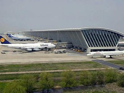 Airport terminal, bus station